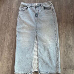 Universal Thread Light Wash Denim A-Line Skirt